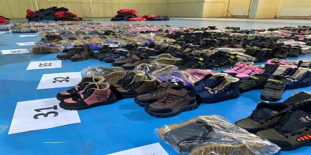 Öğrencilere iyilik dağıttı, adının açıklanmasını istemedi