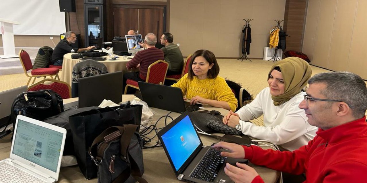 Yazımı Tamamlanan Kitaplarının Son İncelemeleri Yapılıyor