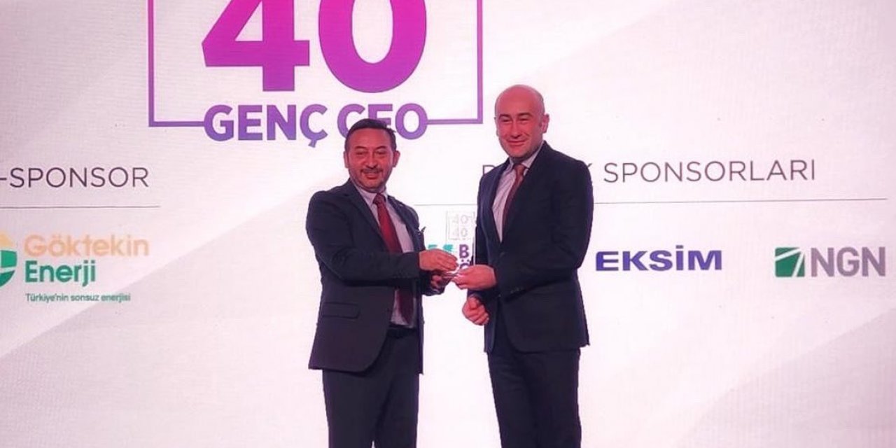 Bahçeşehir Koleji İcra Kurulu Başkanı Hüseyin Yücel  40 Yaş Altı 40 Genç CEO Genç Liderler Ödülünü Aldı.