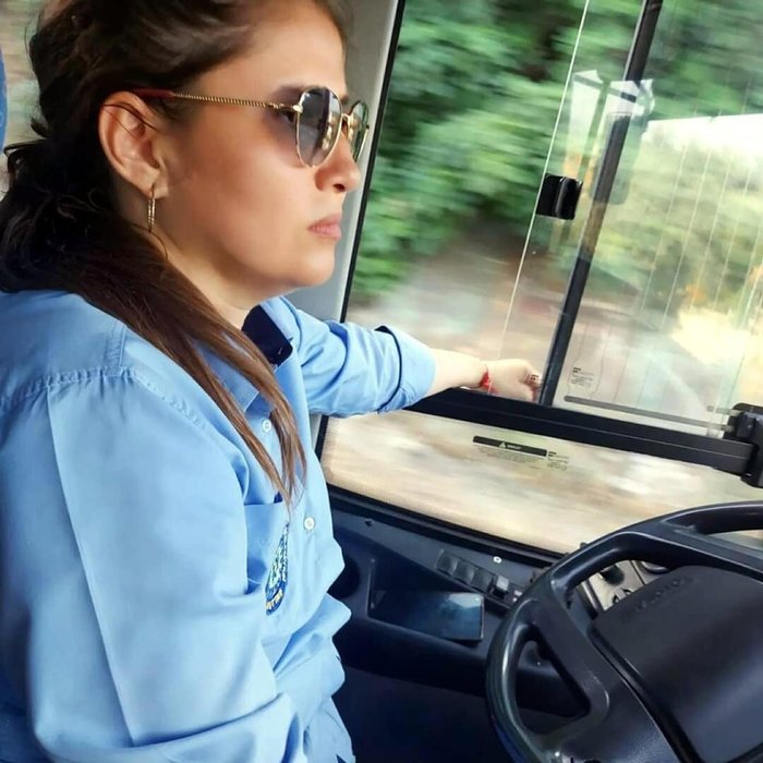 Sema öğretmen "yol çok karanlık" diye ölmüş!