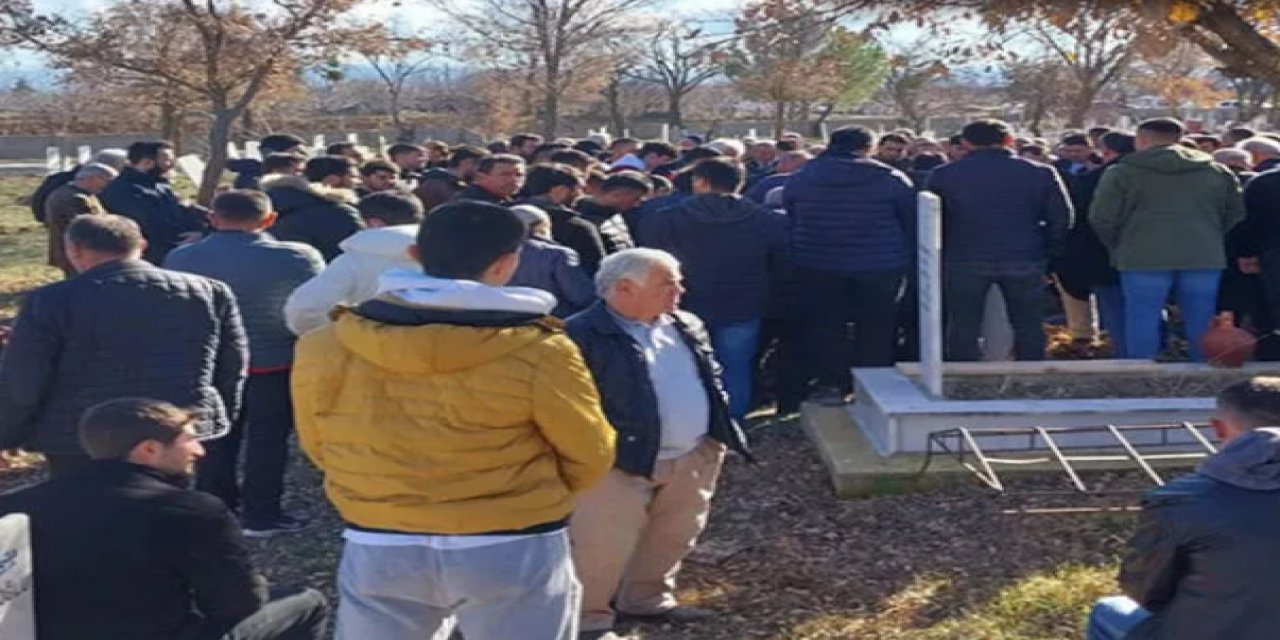 Askerden yeni dönen öğretmen adayı hayatını kaybetti