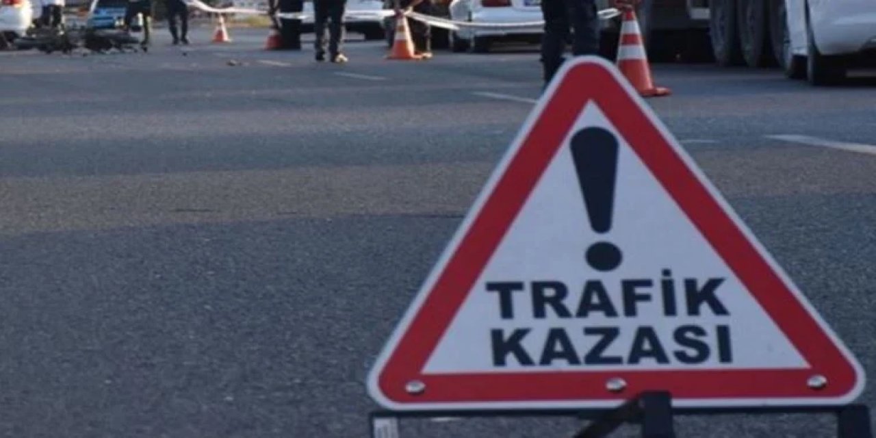Öğretmen Servis Aracı Kaza Yaptı Yaralılar Var