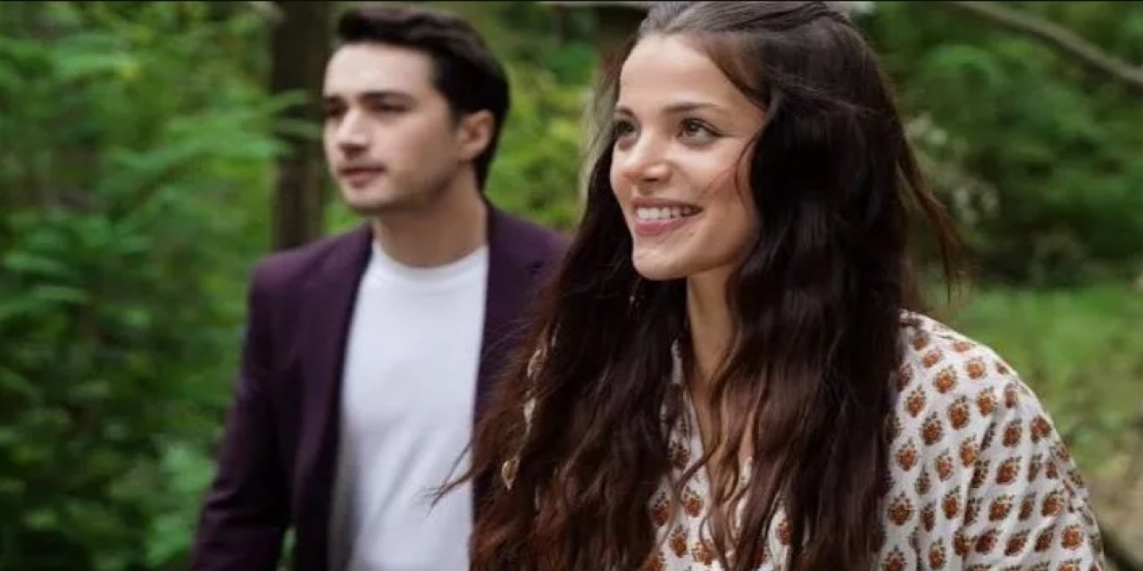 Leyla Tanlar ve Burak Dakak’tan Aşk Karesi! Aşklarını İtiraf Ettiler