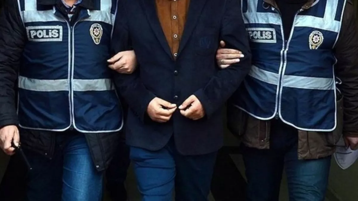 2 Okul Müdürü,2 Müdür Yardımcısı ve Bir Öğretmene "Yolsuzluk" Gözaltısı