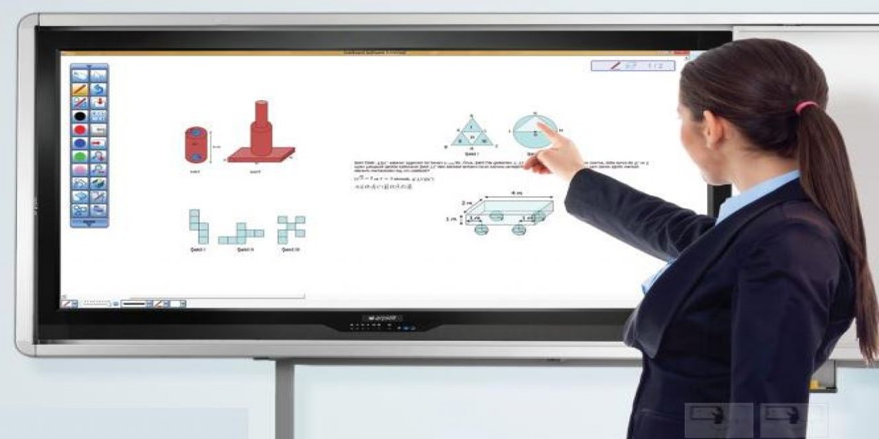 MEB Fatih Projesi Kapsamında 10.000 Adet Etkileşimli Tahta Alımı İçin İhaleye Çıktı