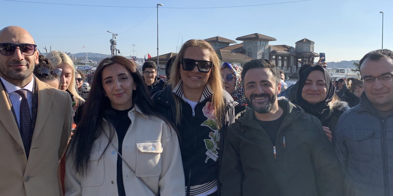 Demet Akalın, 100 bin öğretmen ataması için Beşiktaş'ta