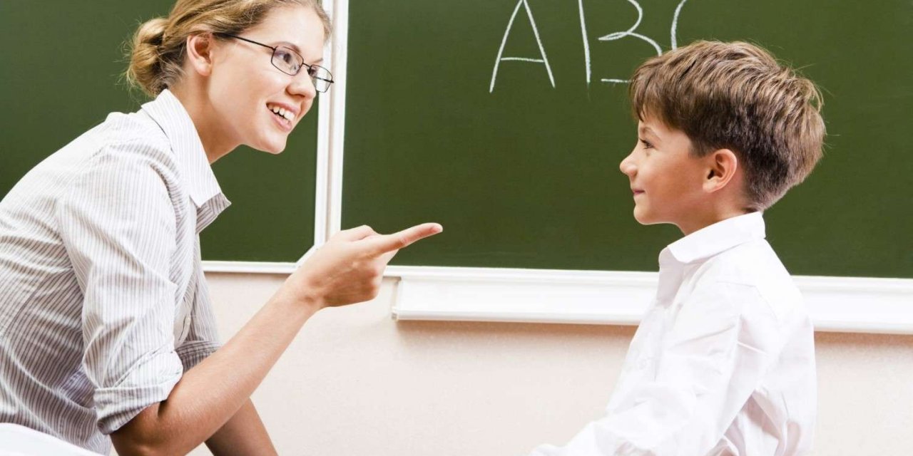 Özel sektördeki öğretmenlerin maaşları bakıcı maaşlarından az!