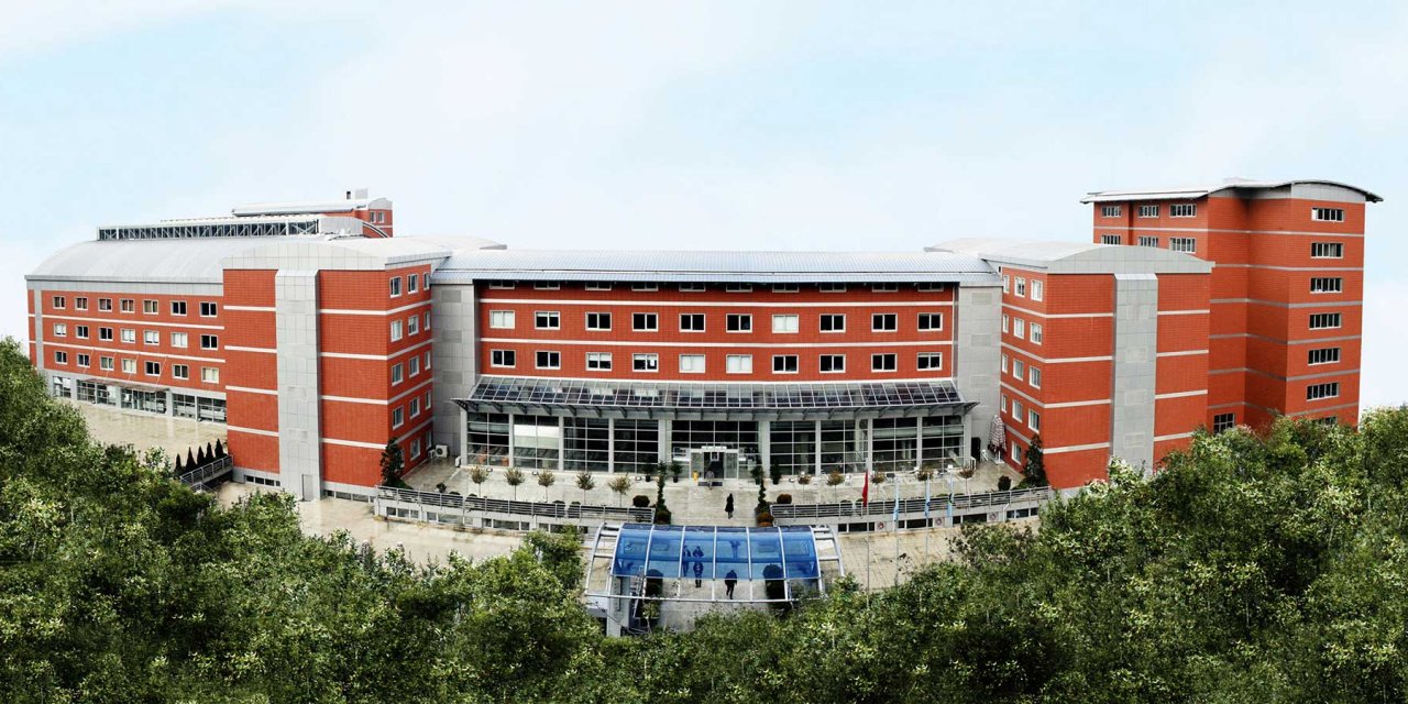 İngilizce ve Rusça Eğitim Veren Program İçin Akreditasyon Sağlandı