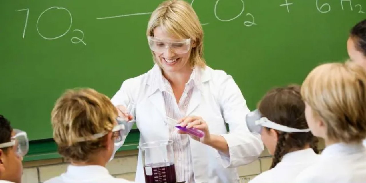 Fen Bilimleri dersine gereken önem veriliyor mu?