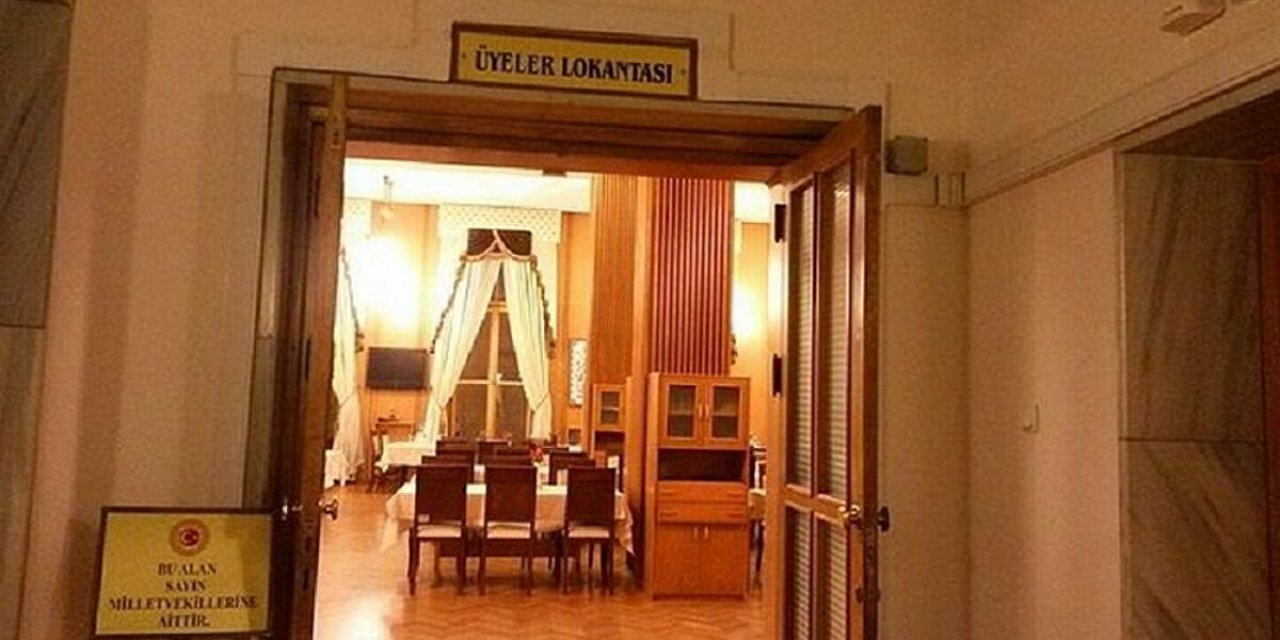 Meclis lokantasına dair paylaşılan adisyon fişi sosyal medyada gündem oldu.