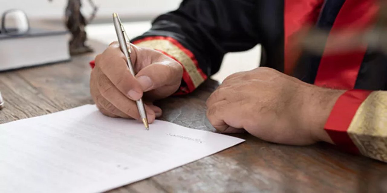 Taciz sanığı eski müdür: “Müdürlükten öğretmenliğe düşürüldüm, ezikliğini yaşıyorum"