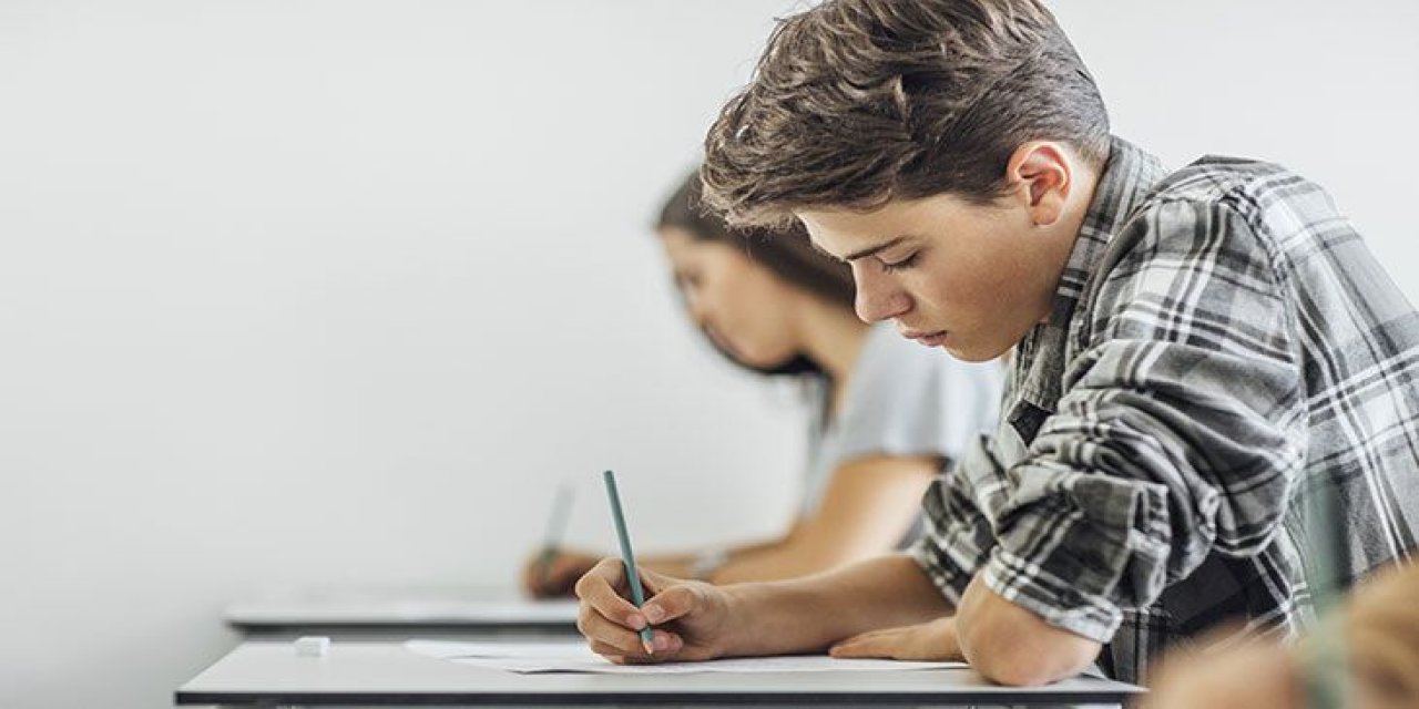 “Az miktarda kaygı duymak, sınavlarda olumlu etki verebilir”