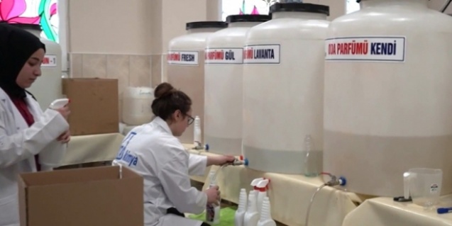 LGS Öğrencilerinin Dezenfektanları Hazır