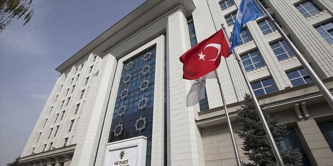 'Lacivert takım ve kırmızı kravatlılar' çoğaldı! AK Parti'de rekor başvuru bekleniyor