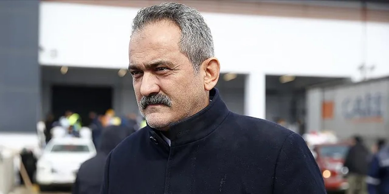 Mahmut Özer, LGS ve YKS'de hangi konuların geçerli olacağını açıkladı.