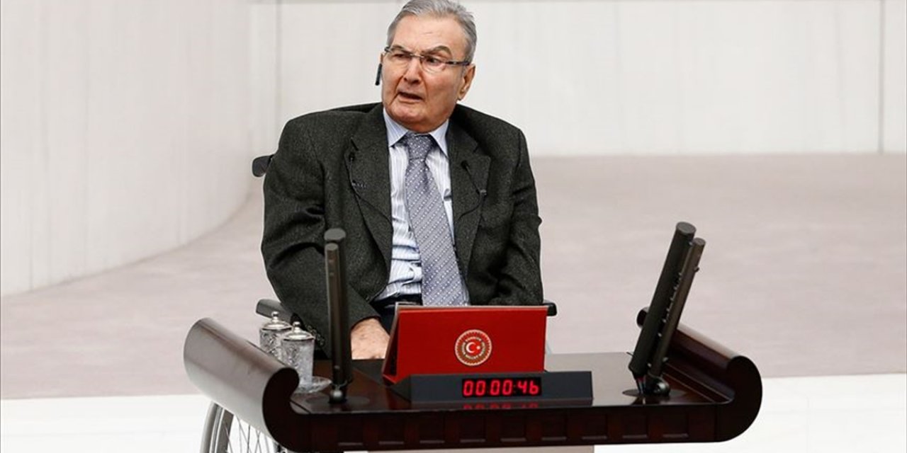 Deniz Baykal hayatını kaybetti