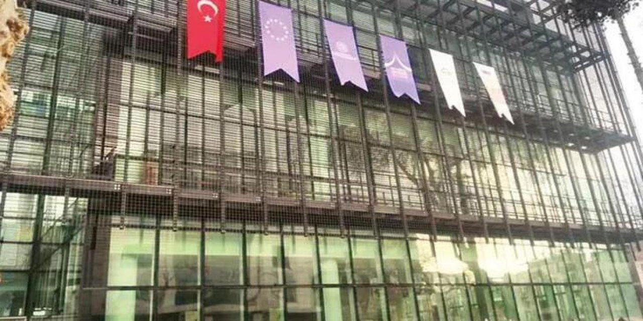 Adıyaman’daki depremde cam binanın camı bile kırılmadı! Sırrını mimarlar açıkladı