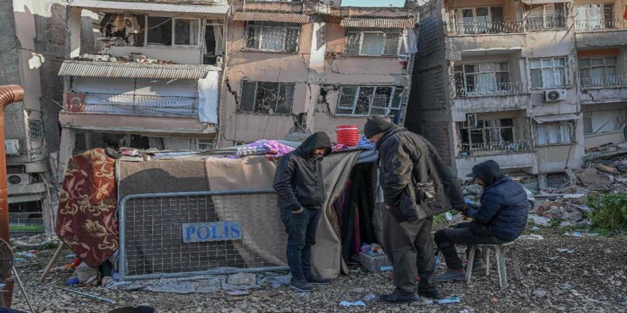 Depremzedelere 10 bin TL'lik destek ödemesi hesaplara yatmaya başladı