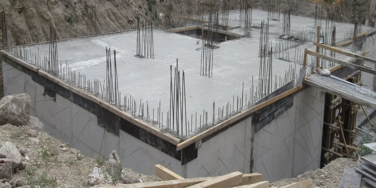 Türkiye'deki tüm evleri depreme hazır hale getirmenin maliyeti ne kadar?