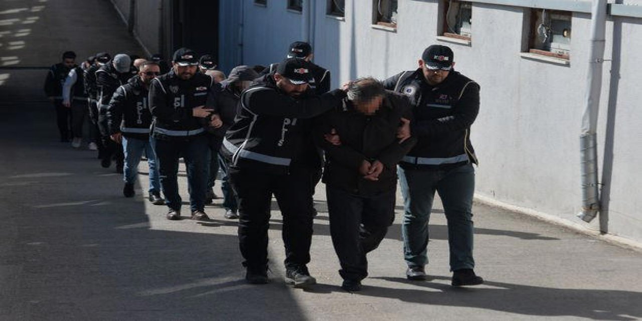 Deprem soruşturmalarında yeni gelişme! Bir bir yakalanıyorlar..