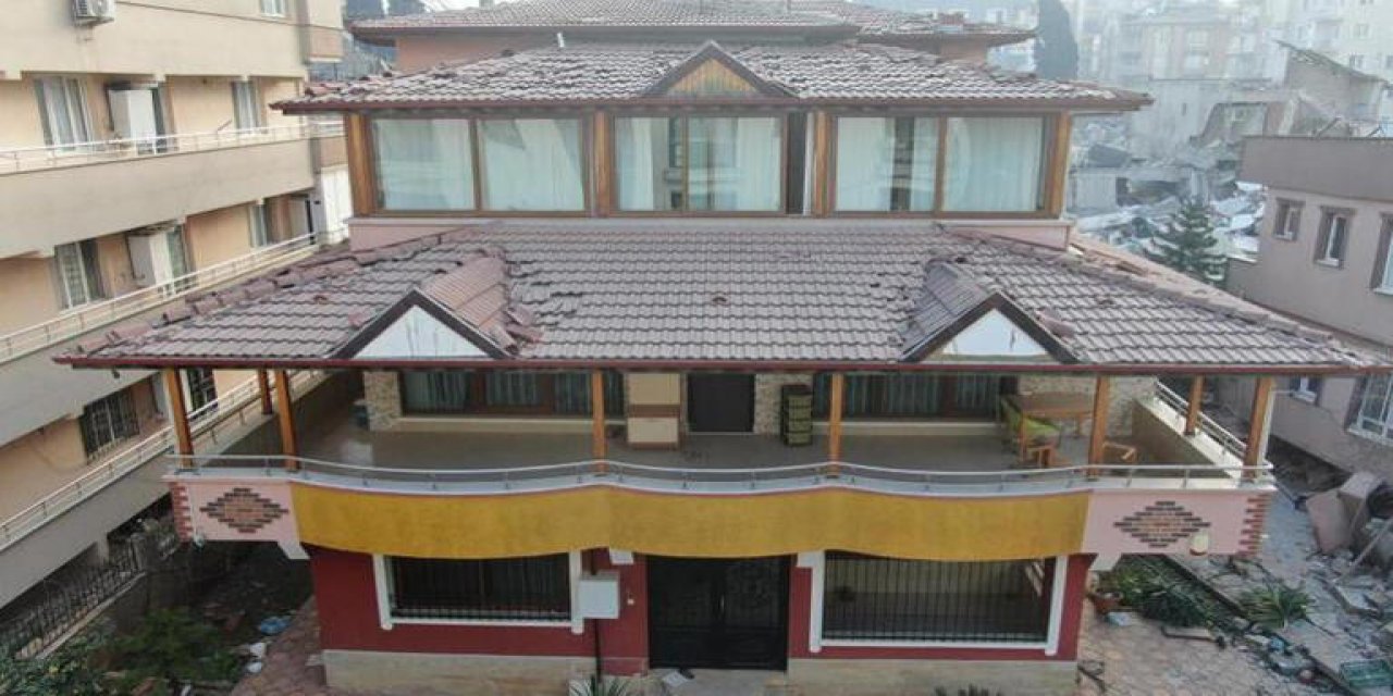 Hatay'da bu mahallede sadece iki bina hiç hasar almadı