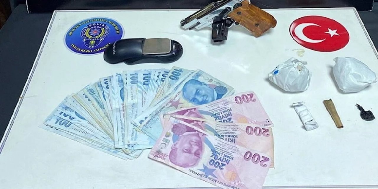 Öğrenci Servisinden Uyuşturucu Çıktı!