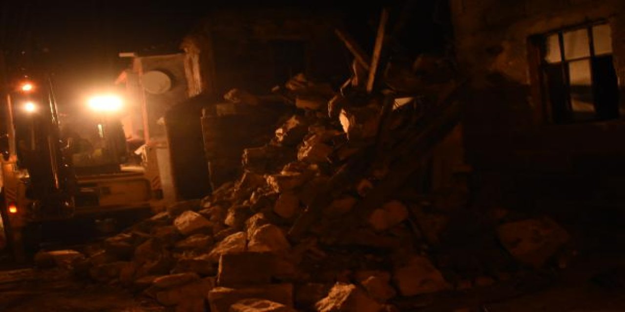 Büyük depremler gece vakti mi olur?