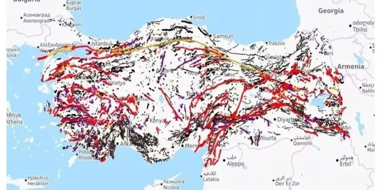 AFAD'dan yeni uygulama: Fay hatları güncellendi: Hangi ilçelerden fay hattı geçiyor? En güvenli iller hangileri?