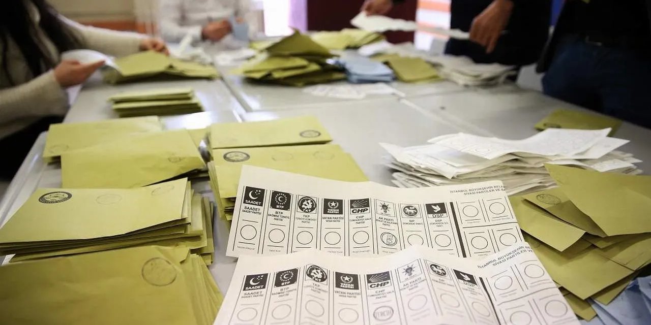 2018 seçimlerinde isabetli tahmin yapan şirket dün yaptığı anket sonucunu açıkladı: Erdoğan mı yoksa Kılıçdaroğlu mu?