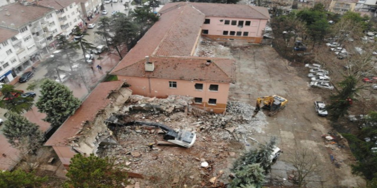 Fay hattı üstünde 191 okul bulunuyor