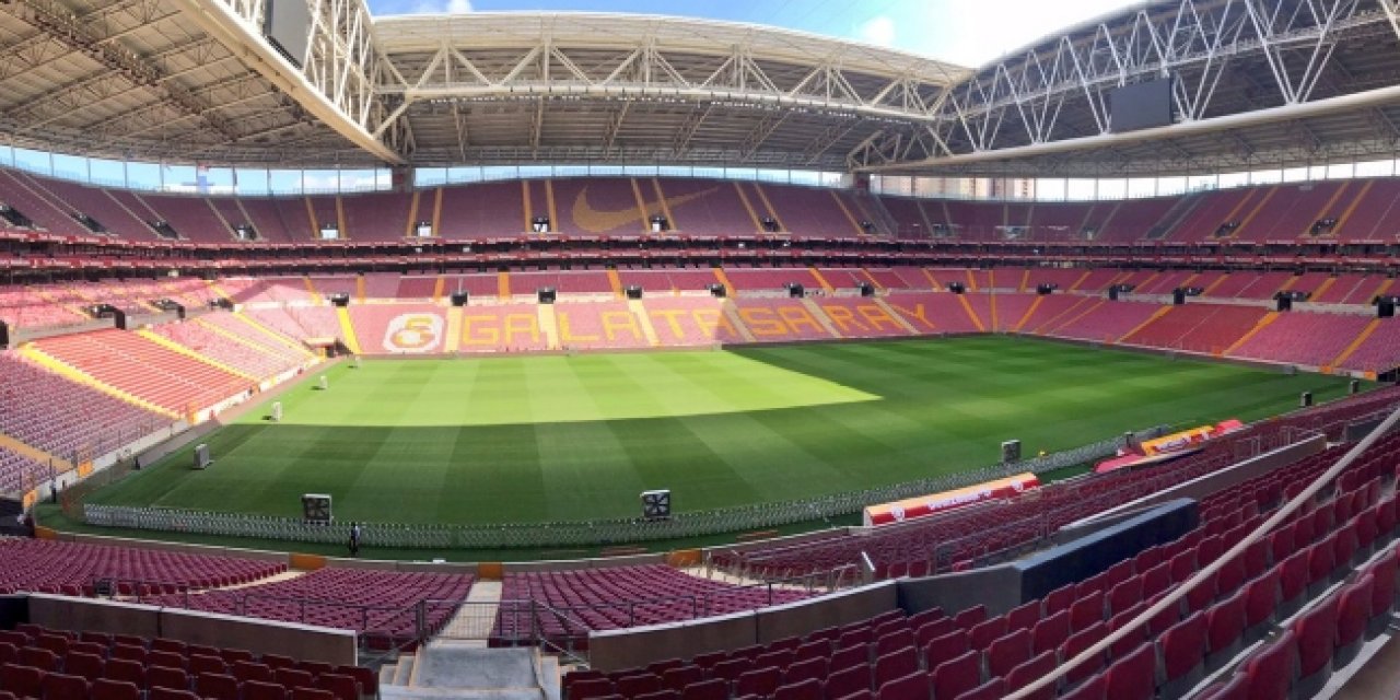 İstanbul depreminde hangi stadyumlar etkilenecek? Türkiye'de hangi stadyumlar güvenli, riskli? Övgün Ahmet Ercan yanıtladı..