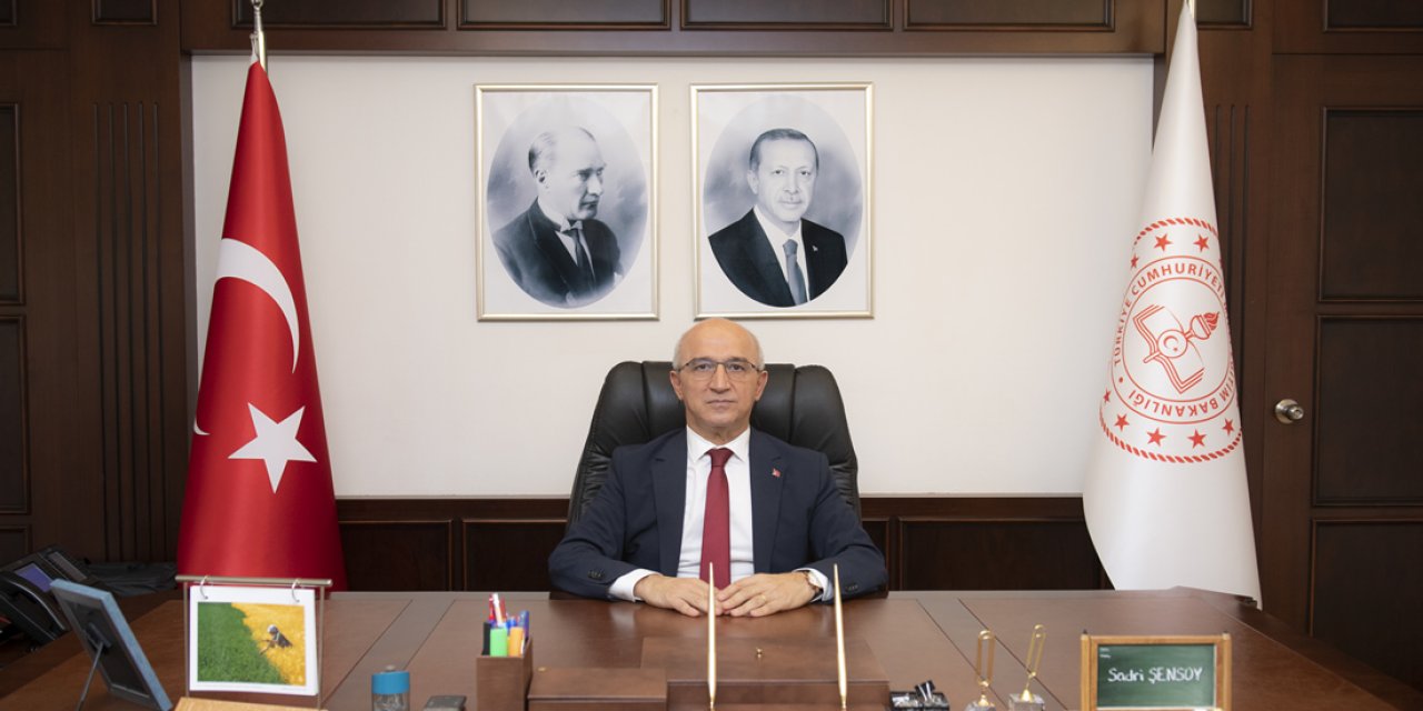 MEB Bakan Yardımcısı Sadri Şenşoy: 'Deprem bölgesindeki eğitimi yazın telafi edeceğiz.'