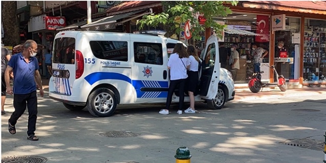 YKS'ye Maskesiz Girmeye Çalışan Genç Kıza Ceza Açıklaması