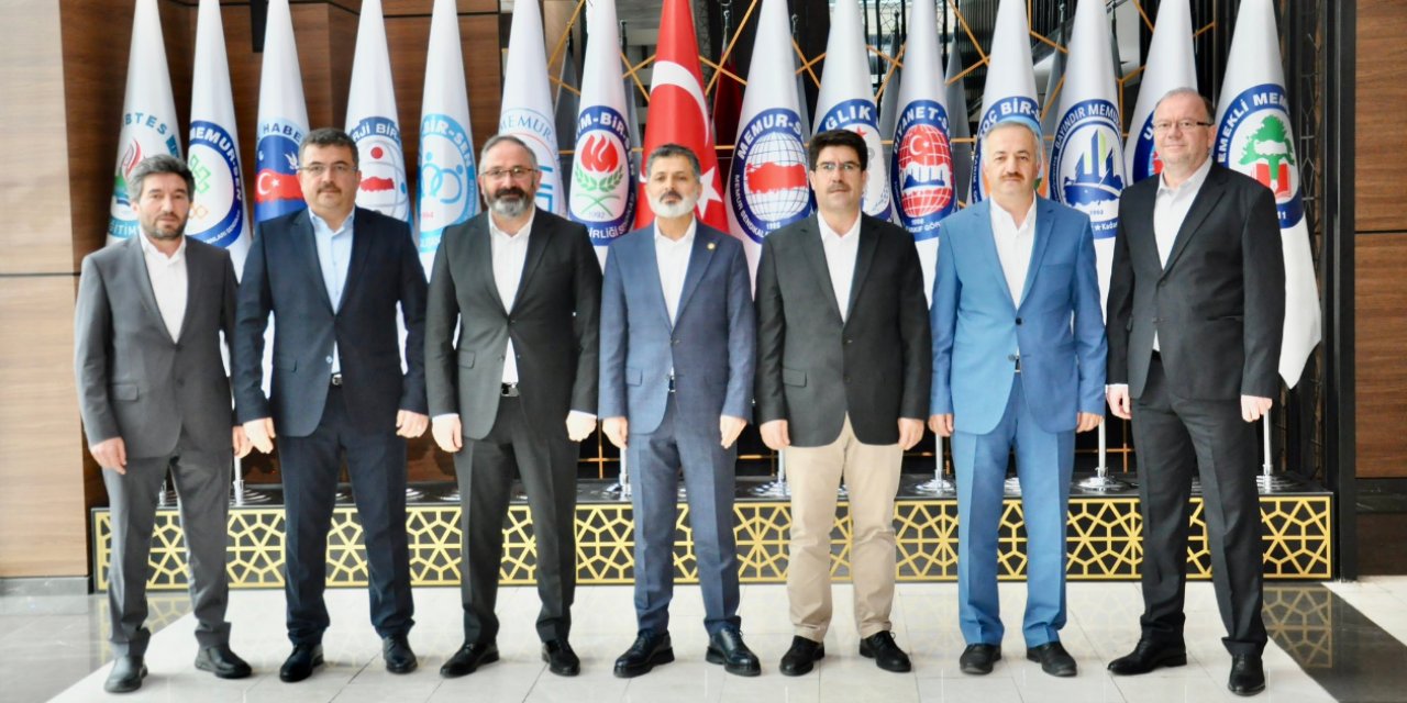 Eğitim Bir Sen'de Genel Başkan Adayı Şükrü Kolukısa Seçim Listesini açıkladı