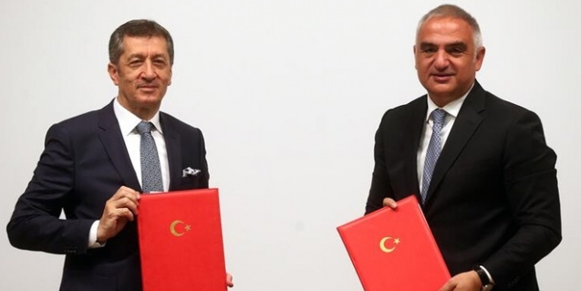 MEB ile Turizm Bakanlığı Protokol İmzaladı
