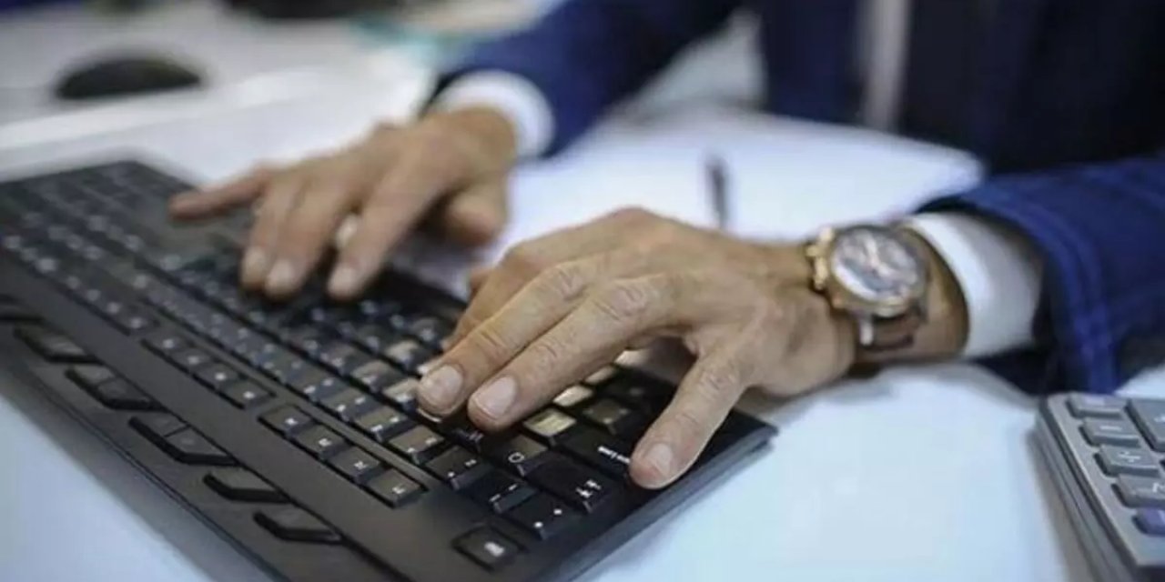 Memurlar köşe yazarlığı yapıp kitap yazabilir mi? İşte cevabı