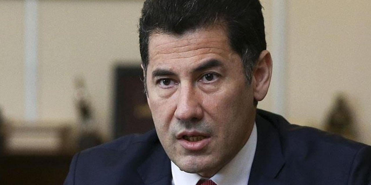 Sinan Oğan Cumhurbaşkanı adaylığı için 100 bin imzaya ulaştı