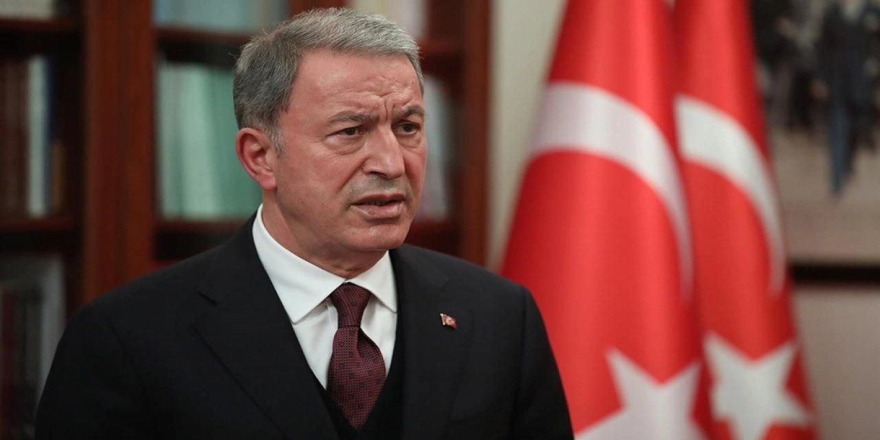 Bakan Hulusi Akar: '60 bin Suriyeli gönüllü döndü.'