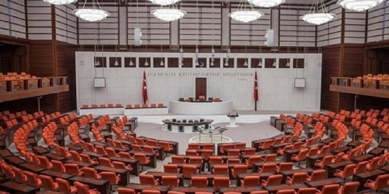 Bakanlar istifa etsinler öyle aday olsunlar