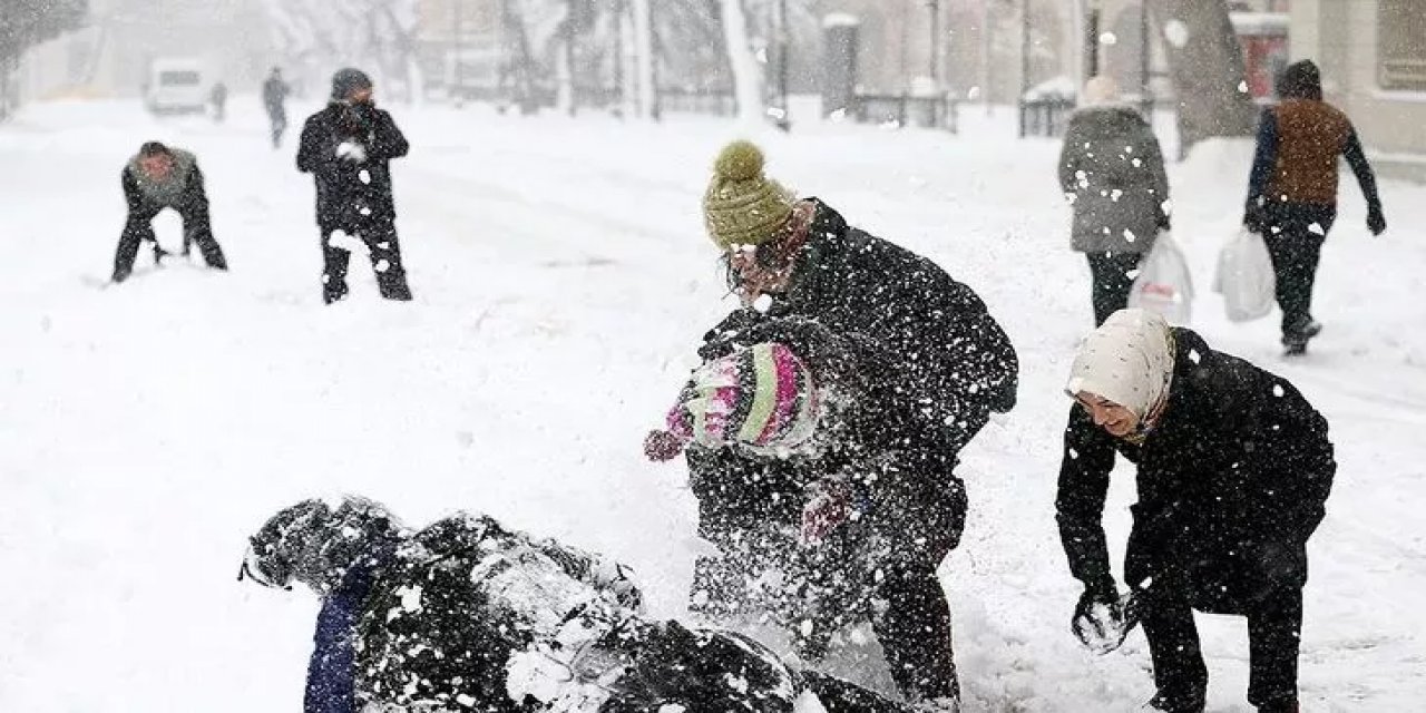 Meteoroloji uyardı: Lapa lapa kar yağacak. Yarın 8 il için kar yağışı alarmı!