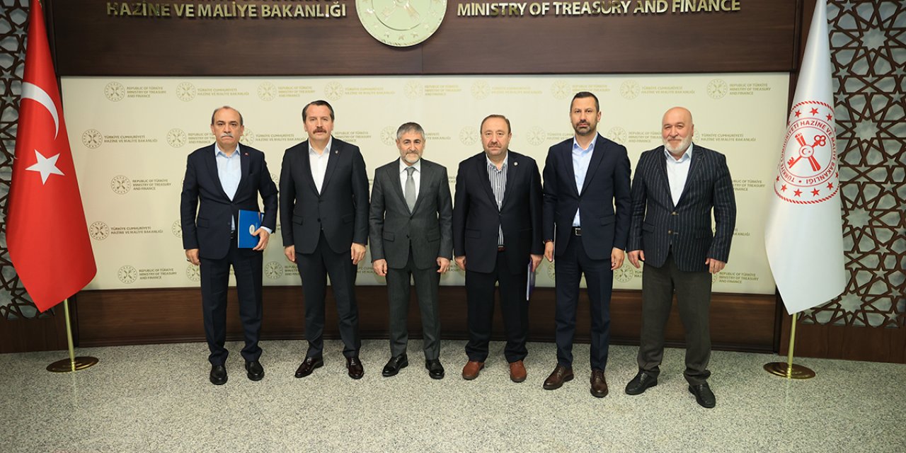 Ali Yalçın Memurlara Maaş Zammı İçin Maliye Bakanı Nurettin Nebati'yi ziyaret etti.