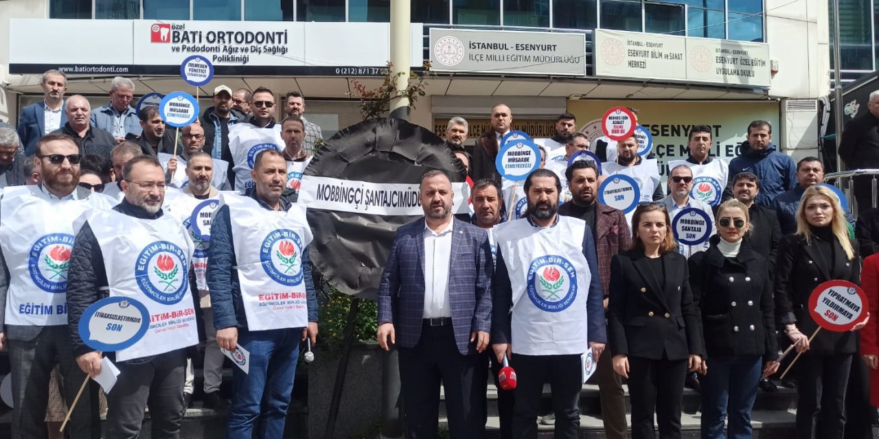 EBS Tarafından Milli Eğitim Müdürlüğü Önüne Mobbingçi Santajcı Müdür Yazılı Siyah Çelen Bırakıldı