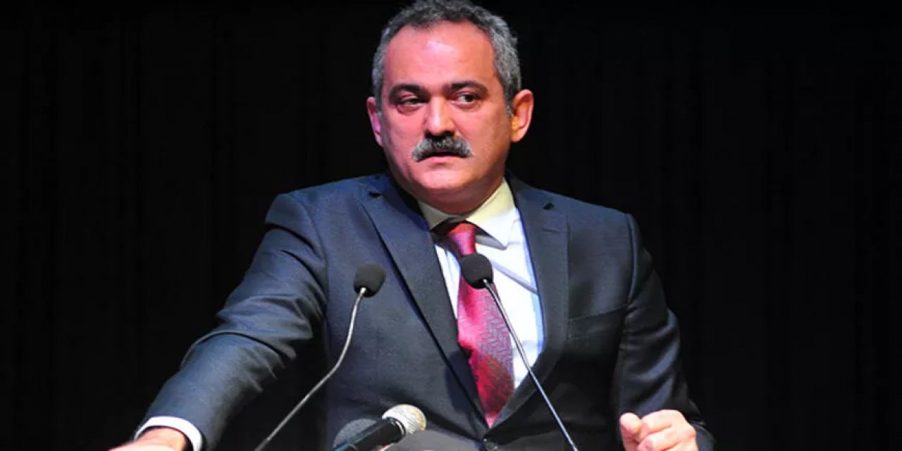 Mahmut Özer'in O İlden Liste Başı Aday Yapılması Ak Parti Teşkilatını Karıştırdı