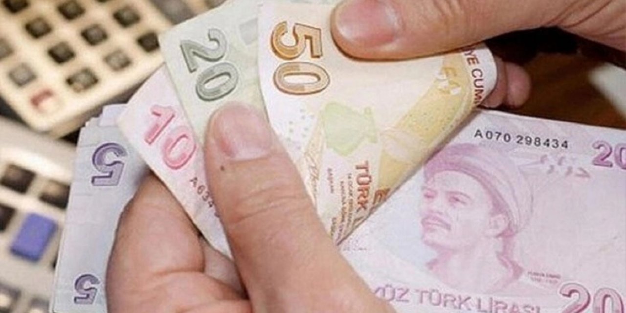 Öğretmen Maaşı ve ek derslere % 100 zam.