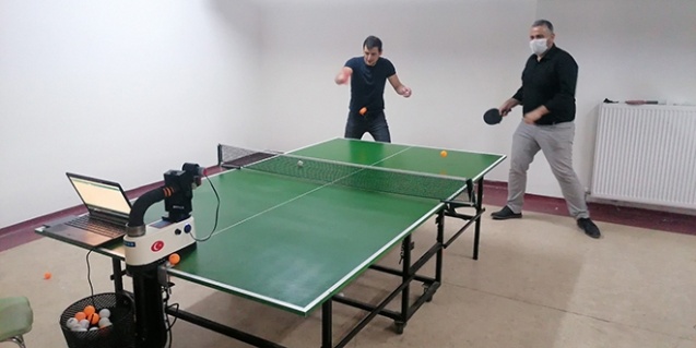 Öğretmenlerden Milli Üretime Robot Desteği